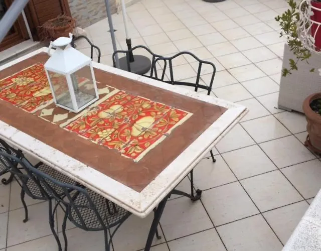 Terrace House ! * Irsina